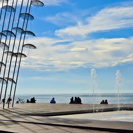 Houseloft Downtown Sea View דירה סלוניקי